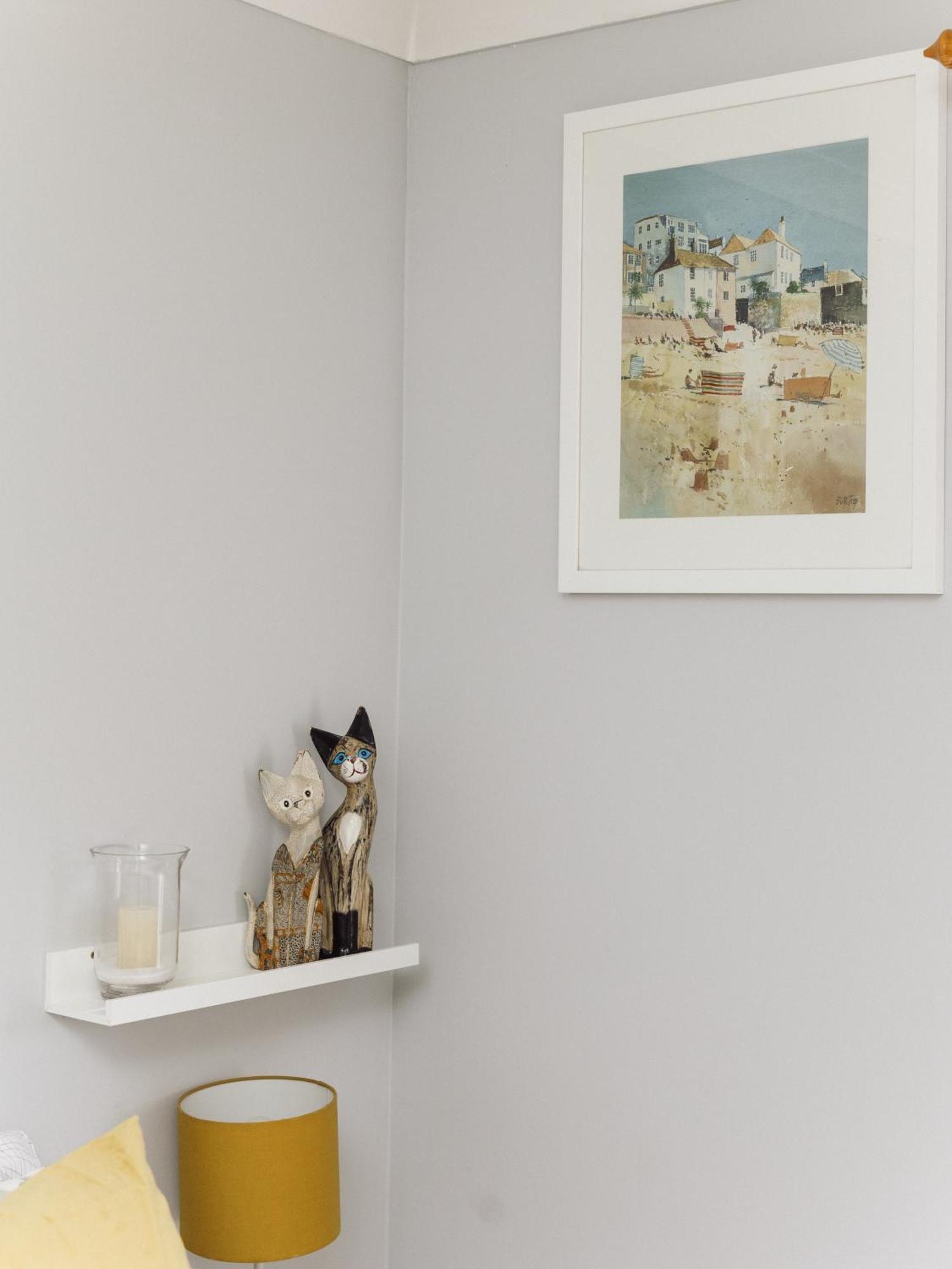 Beautiful Apartment In Guildford With Parking Send Exteriér fotografie
